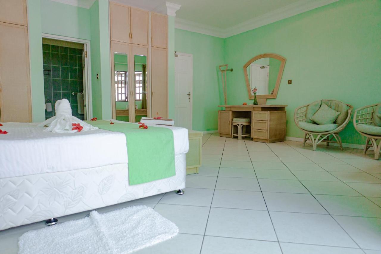 Villa De Cerf Cerf Island Exterior photo