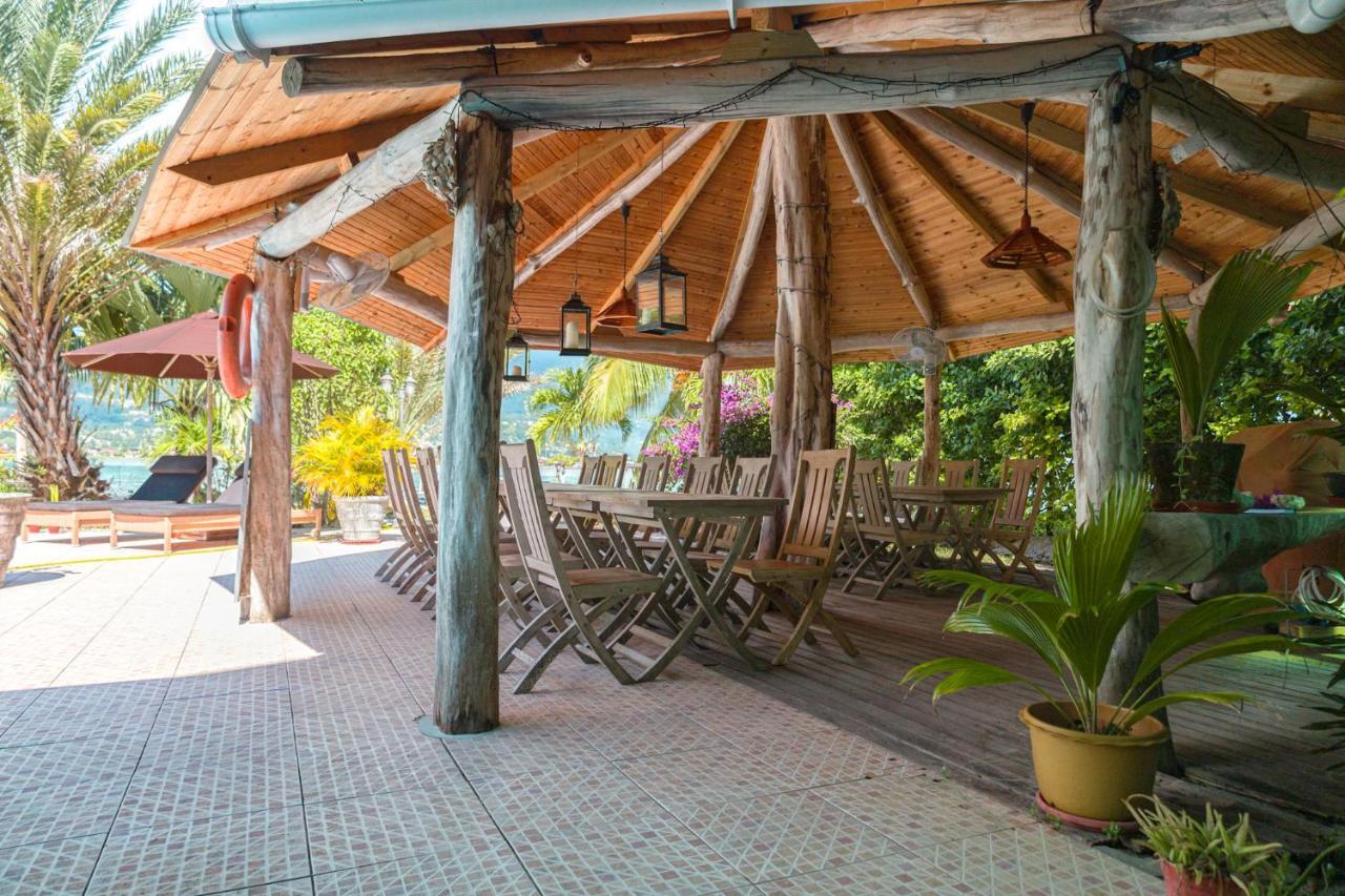 Villa De Cerf Cerf Island Exterior photo