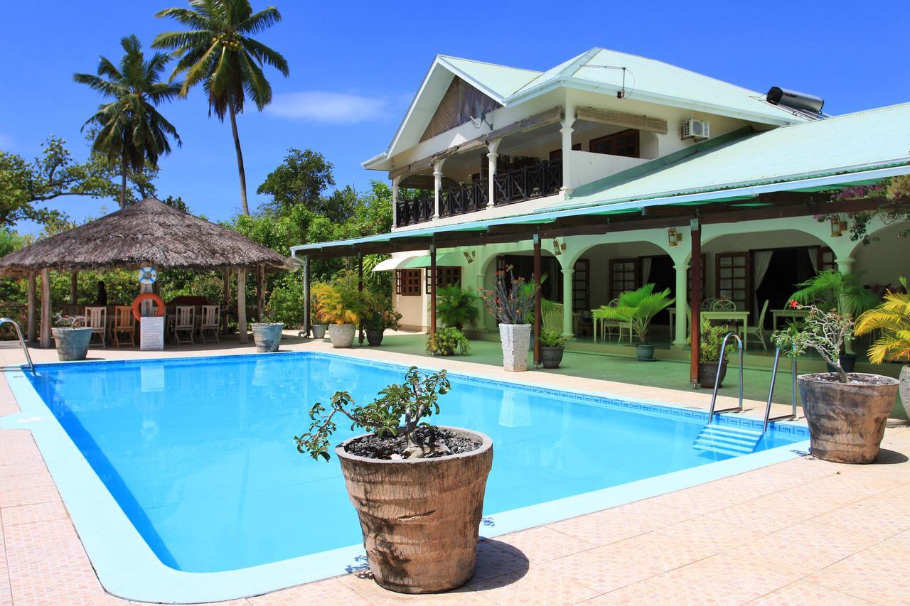Villa De Cerf Cerf Island Exterior photo