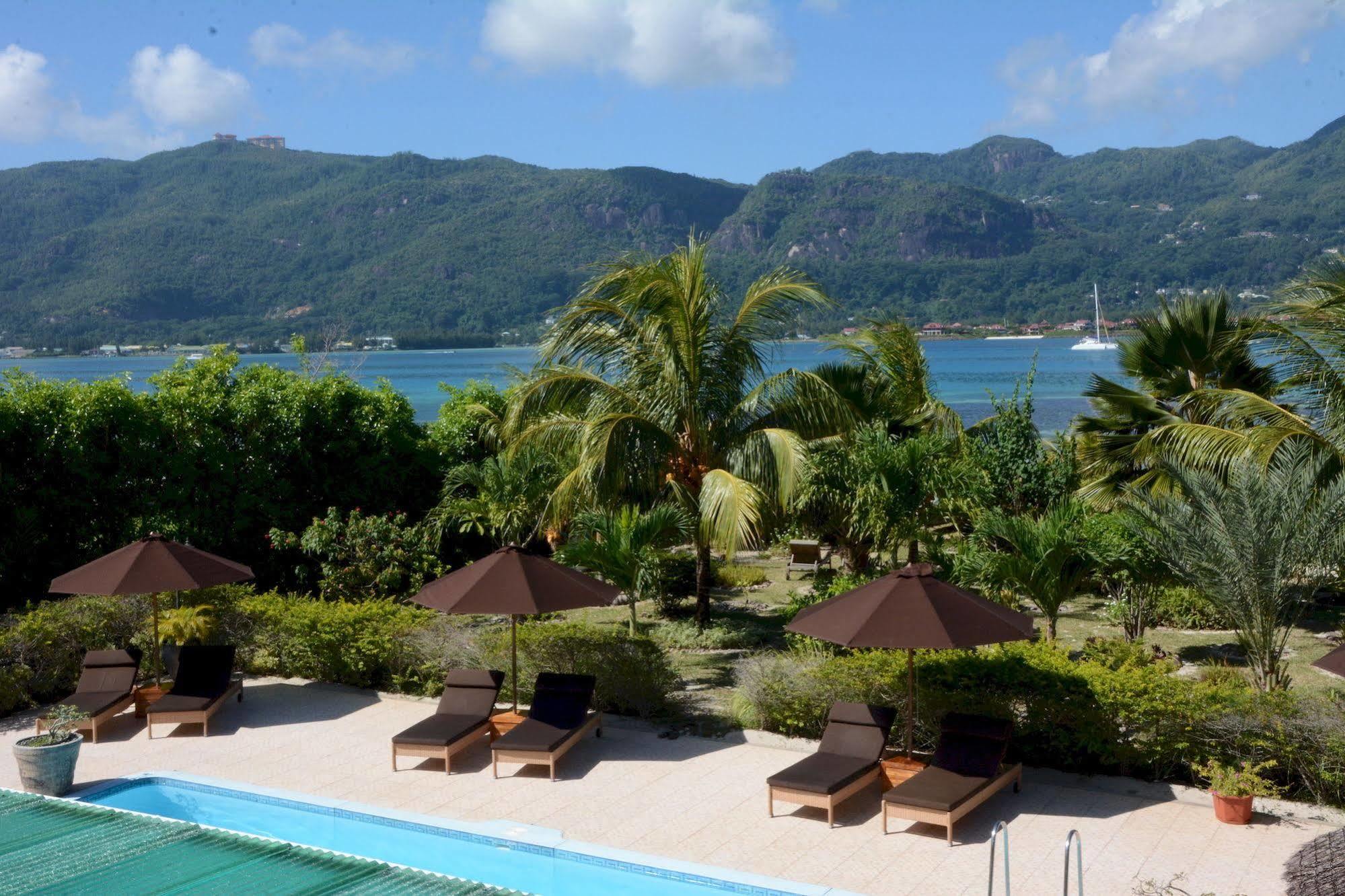 Villa De Cerf Cerf Island Exterior photo