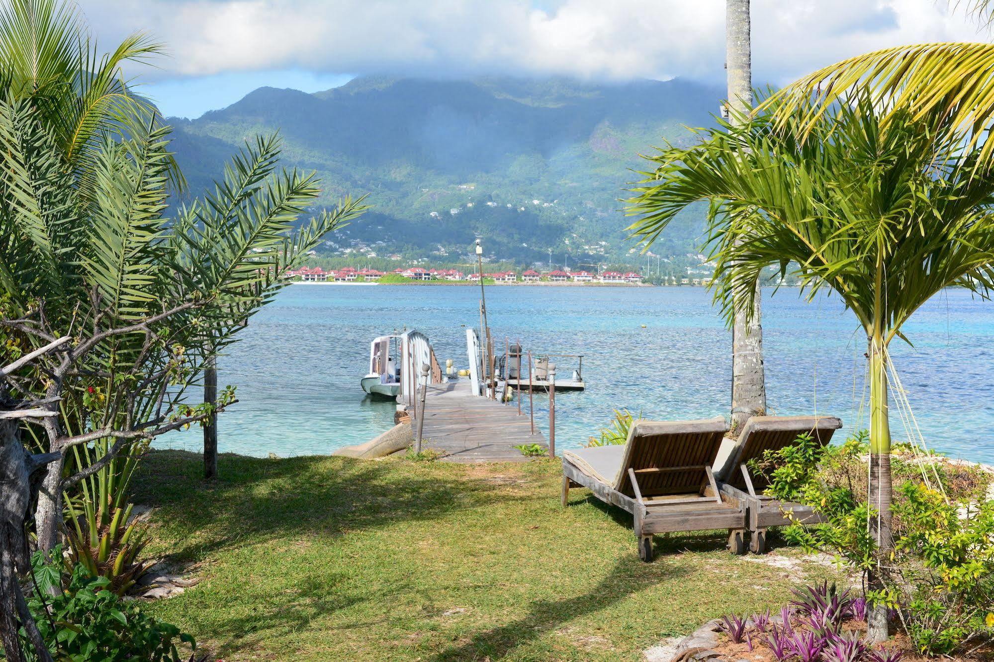 Villa De Cerf Cerf Island Exterior photo
